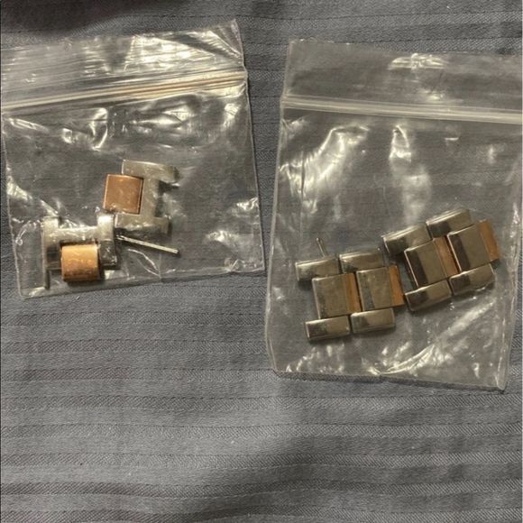 Citizen eco drive 2 tone (rose and silver) watch - Picture 4 of 10